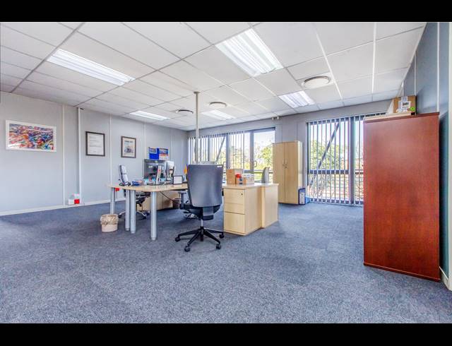 334M² OFFICE TO LET IN SIMBA